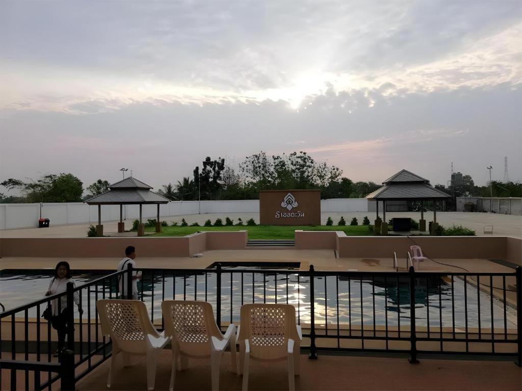 S-Tawan Hotel & Convention Maha Sarakham Luaran gambar